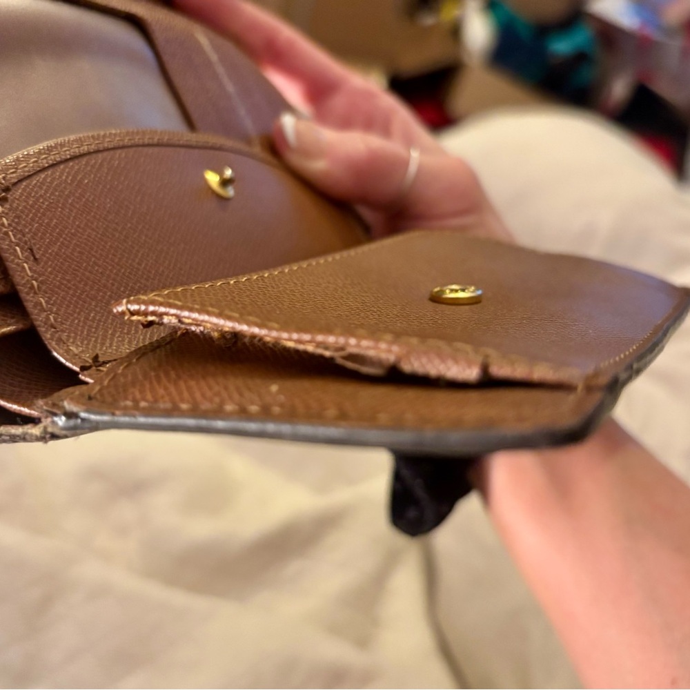 Project Louis Vuitton Classic Monogram Wallet. Please see ALL photos and video. - Picture 11 of 17